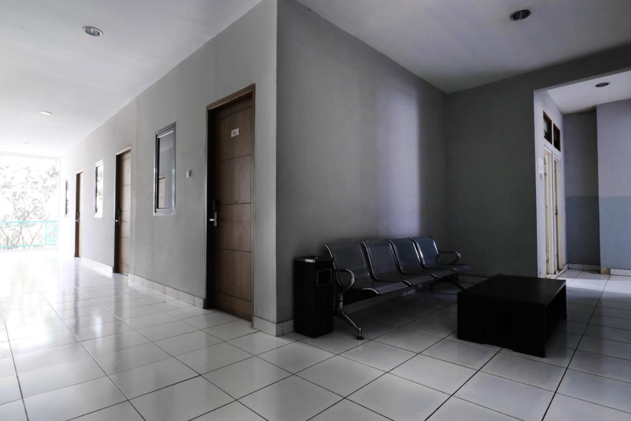 Sabrina Guest House Dżakarta Zewnętrze zdjęcie
