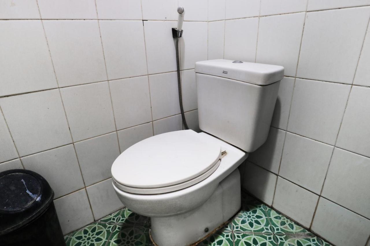 Sabrina Guest House Dżakarta Zewnętrze zdjęcie